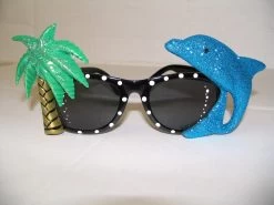 FZ - Flamingo And Palm Tree Sunglasses -Wind Play Shop IMG 0042 29658 21489.1366817115